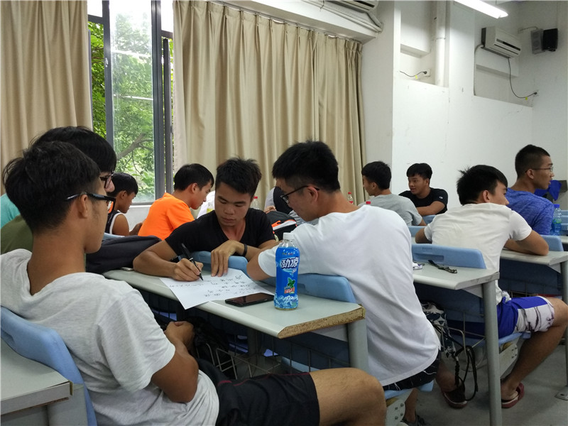 小组讨论设计的“打车软件”收费模式